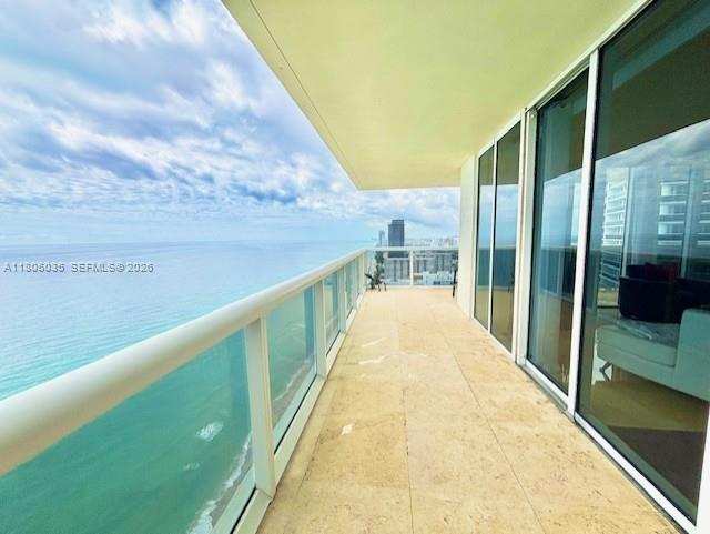 1830 S Ocean Dr # 3702, Hallandale Beach FL 33009