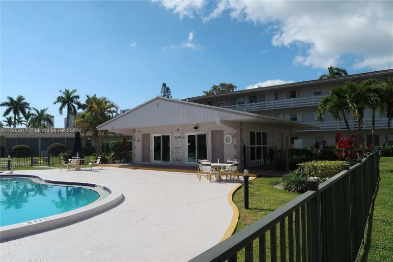 700 Layne Blvd # 112, Hallandale Beach FL 33009