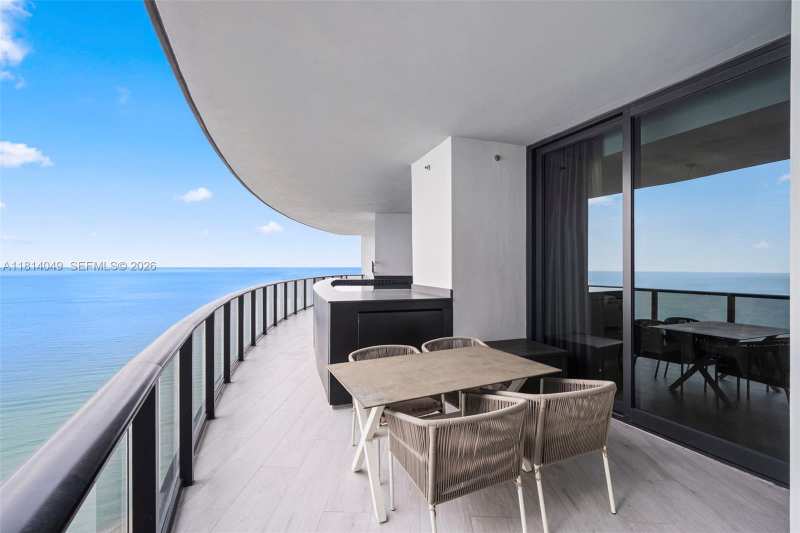 18555 Collins Ave # 2105, Sunny Isles Beach FL 33160