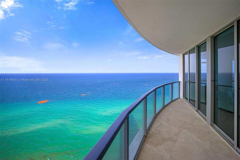 3101 S Ocean Dr # 2708, Hollywood FL 33019