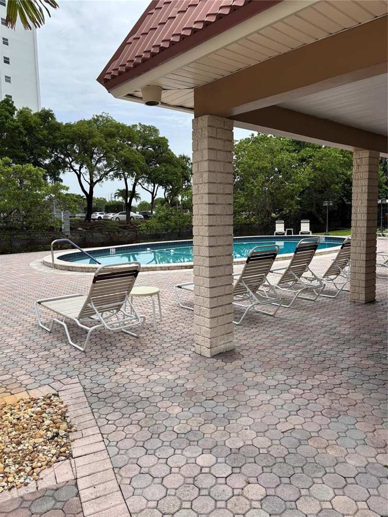 9 NE 19 Court # 102C, Wilton Manors FL 33305