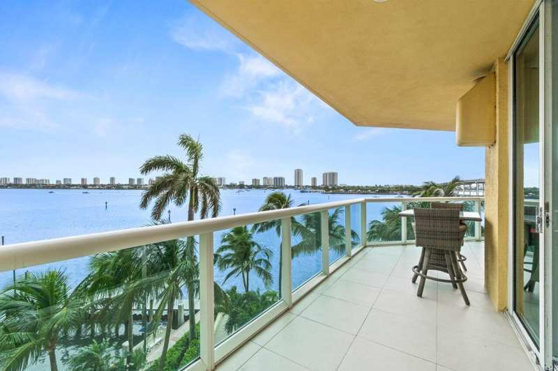 2650 Lake Shore Drive # 406, Riviera Beach FL 33404