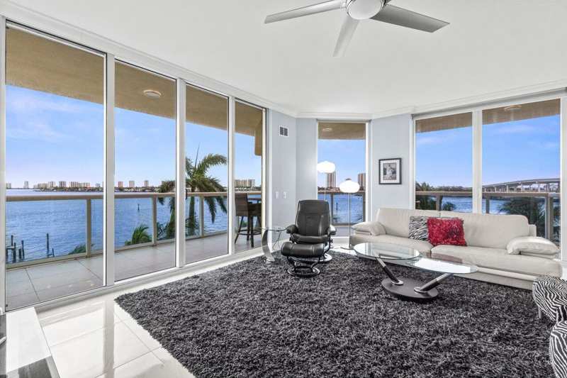 2650 Lake Shore Drive # 406, Riviera Beach FL 33404