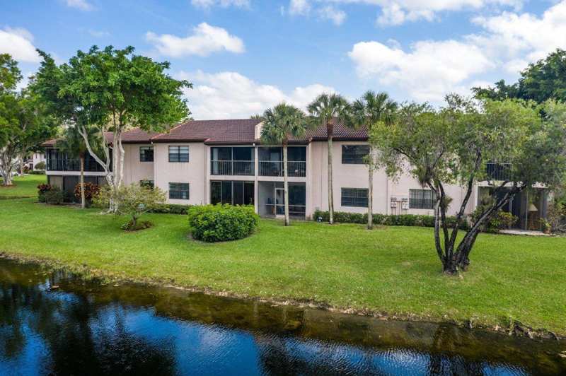 21500 Cypress Hammock Drive # 38c, Boca Raton FL 33428