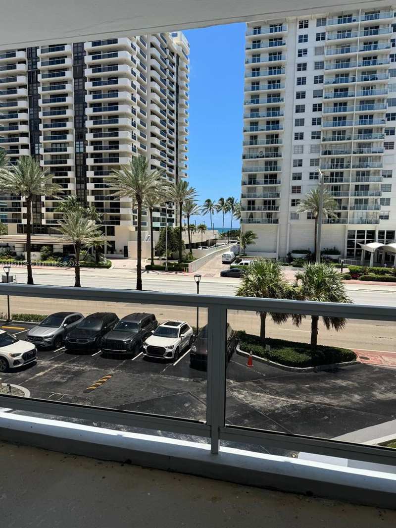 5700 Collins Ave # 3C, Miami Beach FL 33140