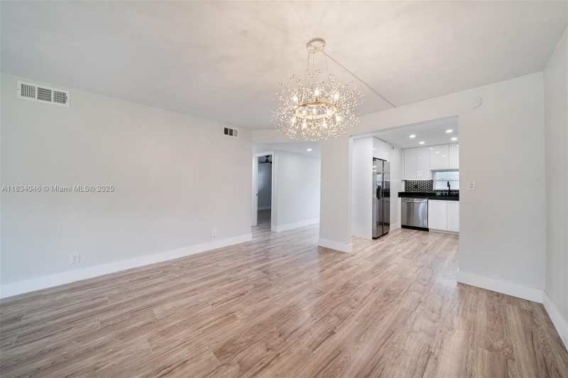 8901 S Hollybrook Blvd # 109, Pembroke Pines FL 33025