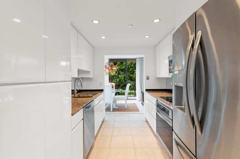 859 Jeffery Street # 401, Boca Raton FL 33487