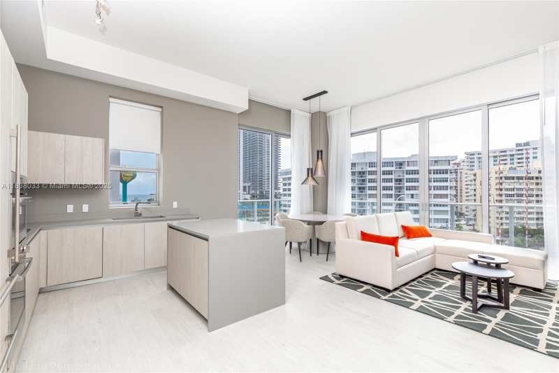 4010 S Ocean Dr # R409, Hollywood FL 33019