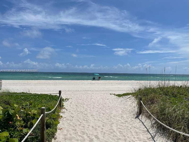 5401 Collins Ave # 514, Miami Beach FL 33140