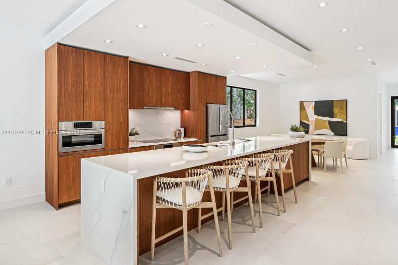 2984 Coconut Ave, Coconut Grove FL 33133