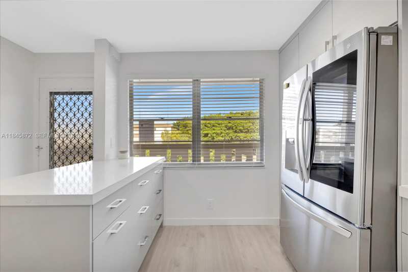 2101 Lucaya Bnd # E3, Coconut Creek FL 33066