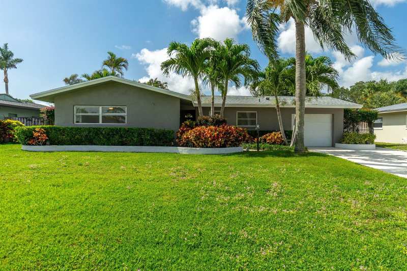 4370 Flax Court, Palm Beach Gardens FL 33410