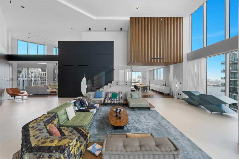 1300 Brickell Bay Dr # 4401, Miami FL 33131