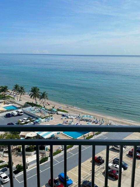 3180 S Ocean Dr # 1204, Hallandale Beach FL 33009