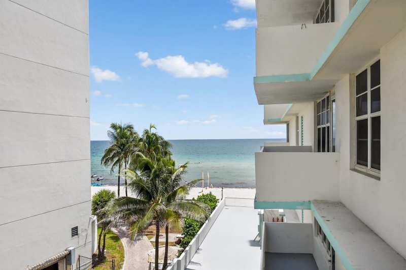 3725 S Ocean Drive # 405, Hollywood FL 33019