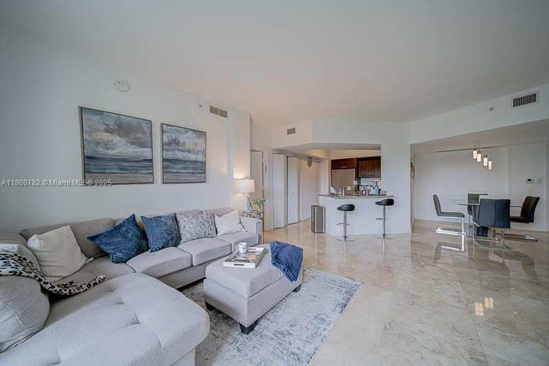19900 E Country Club Dr # 308, Aventura FL 33180