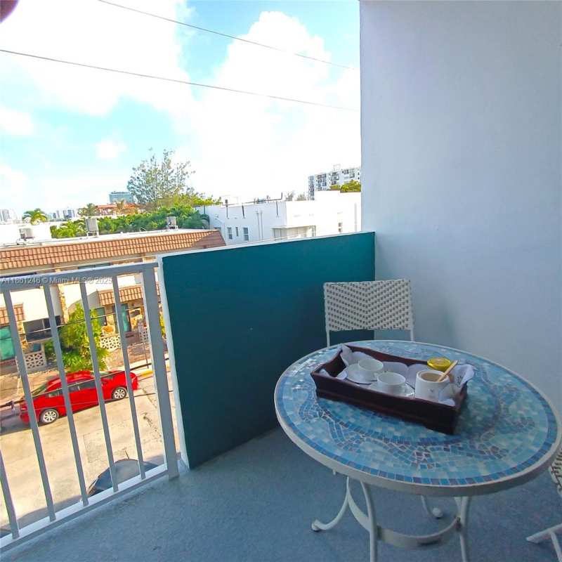 8000 Harding Ave # 3B, Miami Beach FL 33141