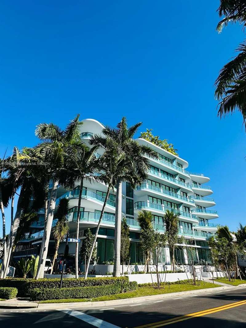9901 W Bay Harbor Dr # 406, Bal Harbour FL 33154