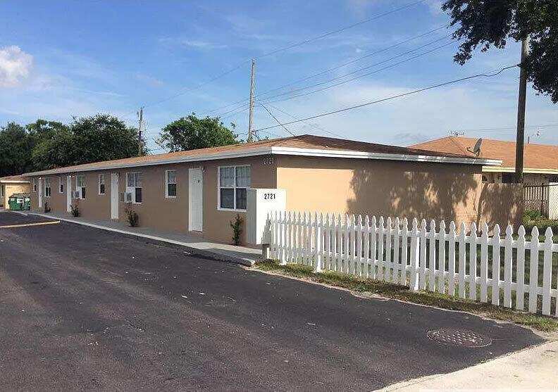 2721 Avenue Avenue S # A1, Riviera Beach FL 33404