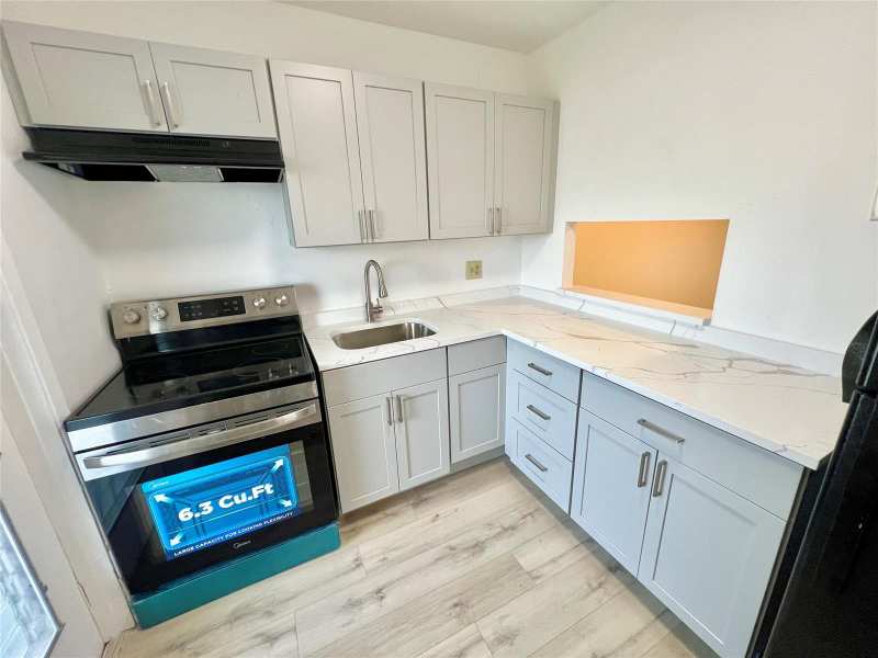 981 Hillcrest Court # 306, Hollywood FL 33021