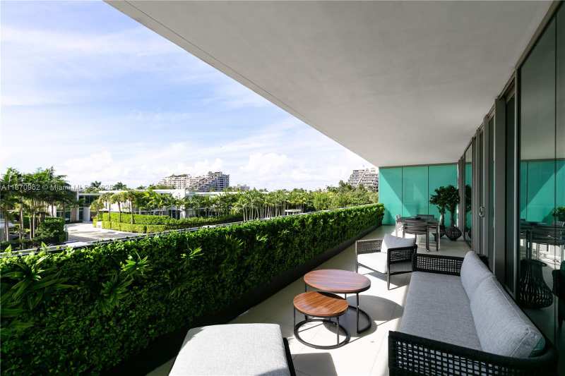 360 Ocean Dr # 305S, Key Biscayne FL 33149