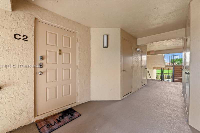 812 Sky Pine Way # C2, Green Acres FL 33415
