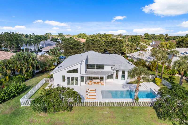 11166 Isle Brook Court, Wellington FL 33414