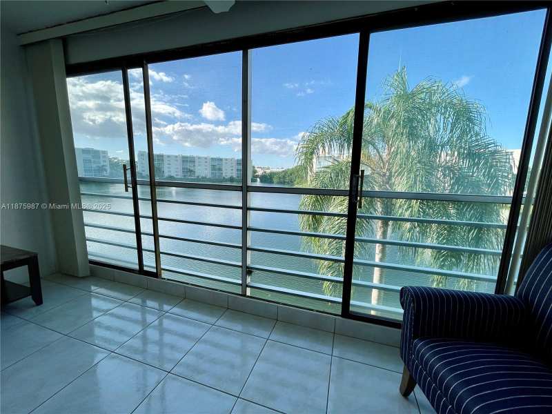 131 SE 3rd Ave # 305, Dania Beach FL 33004