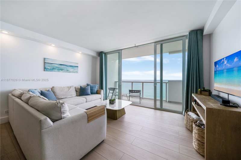 5601 Collins Ave # 1011, Miami Beach FL 33140