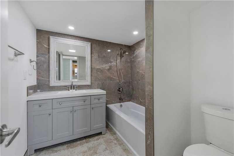 7080 Environ Boulevard # 522, Lauderhill FL 33319