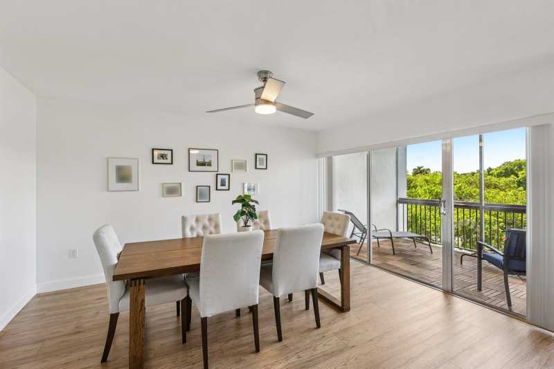 721 N Pine Island # 406, Plantation FL 33324