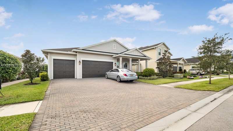 19540 Wheelbarrow Bnd, Loxahatchee FL 33470