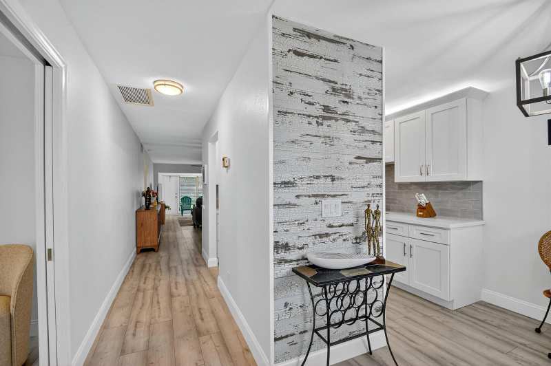 2411 Papaya Drive # 103, Delray Beach FL 33445