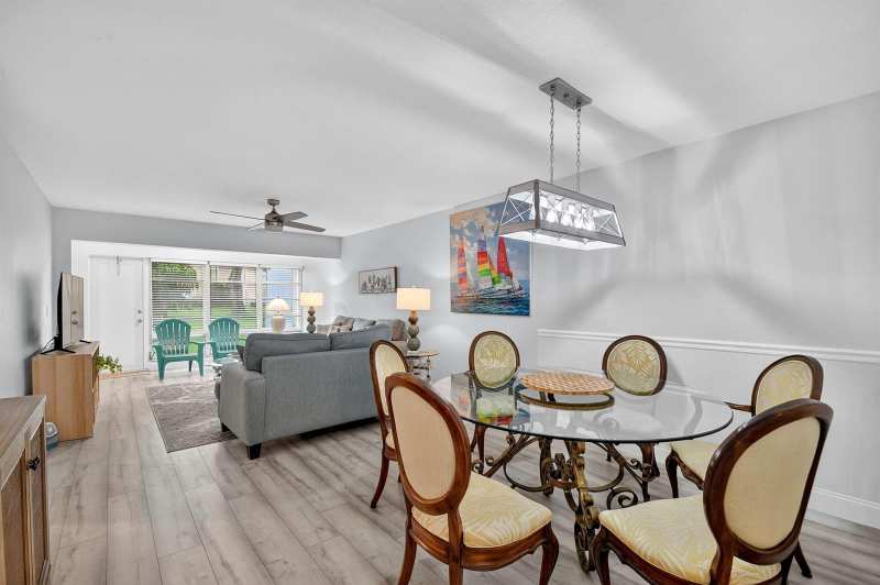 2411 Papaya Drive # 103, Delray Beach FL 33445