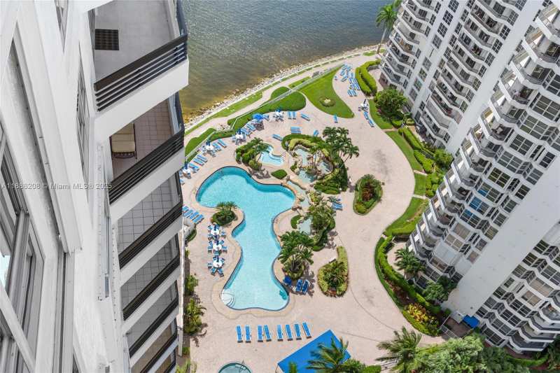 19195 Mystic Pointe Dr # 2502, Aventura FL 33180