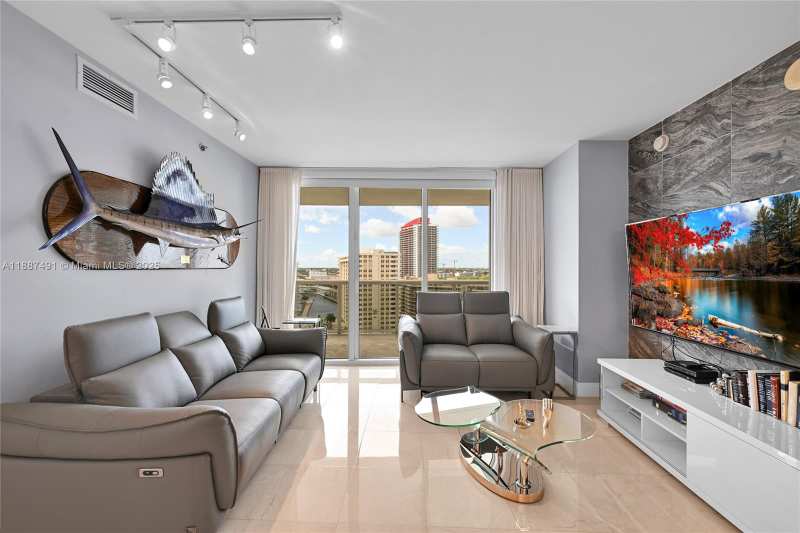1850 S OCEAN DR # 1507, Hallandale Beach FL 33009