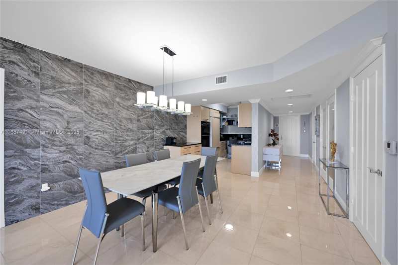1850 S OCEAN DR # 1507, Hallandale Beach FL 33009