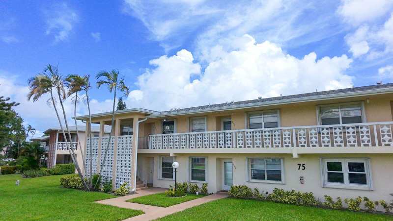 1421 NW 19th Terrace # 102, Delray Beach FL 33445