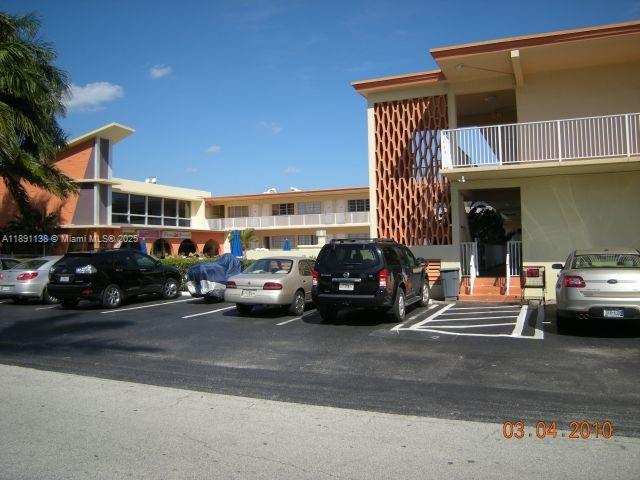 26 Diplomat Pkwy # 2248, Hallandale Beach FL 33009