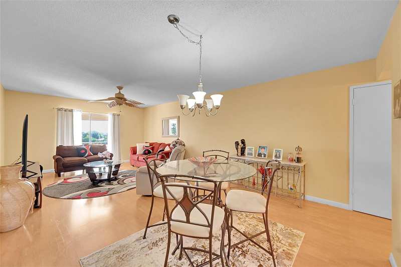 3475 Broken Woods Drive # 401, Coral Springs FL 33065