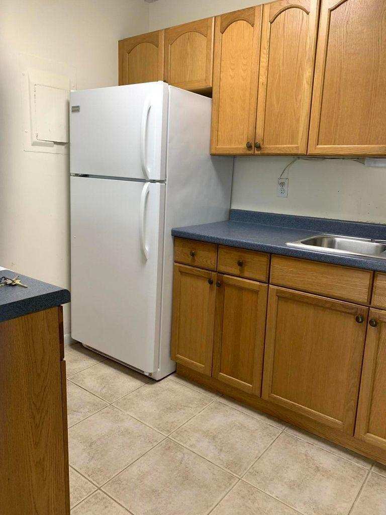 643 Executive Center Drive # 102, West Palm Beach FL 33401
