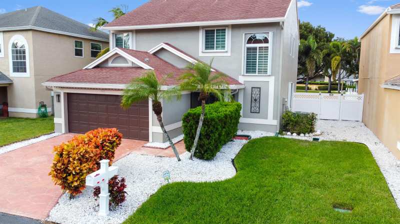 1078 Fairfax Circle W, Boynton Beach FL 33436