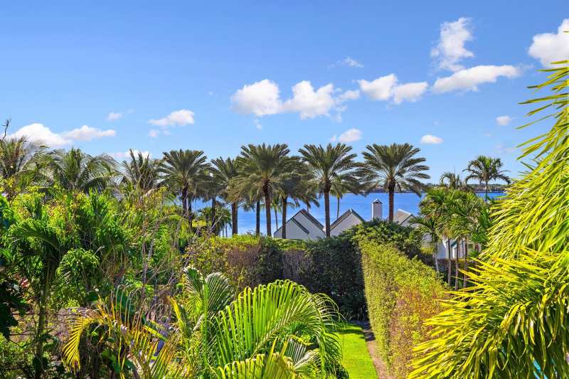 1550 S Ocean Boulevard, Palm Beach FL 33480