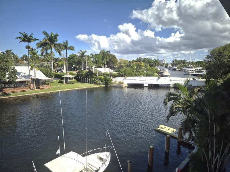 535 Hendricks Isle # 306, Fort Lauderdale FL 33301