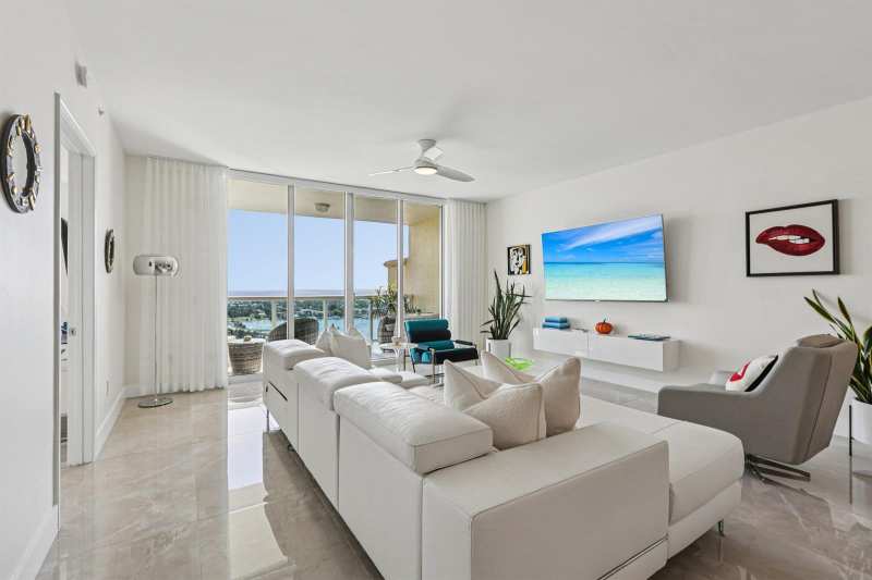 2640 Lake Shore Drive # 2312, Riviera Beach FL 33404
