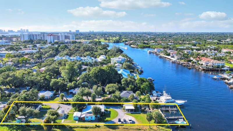 2031 Melody Lane, Palm Beach Gardens FL 33410