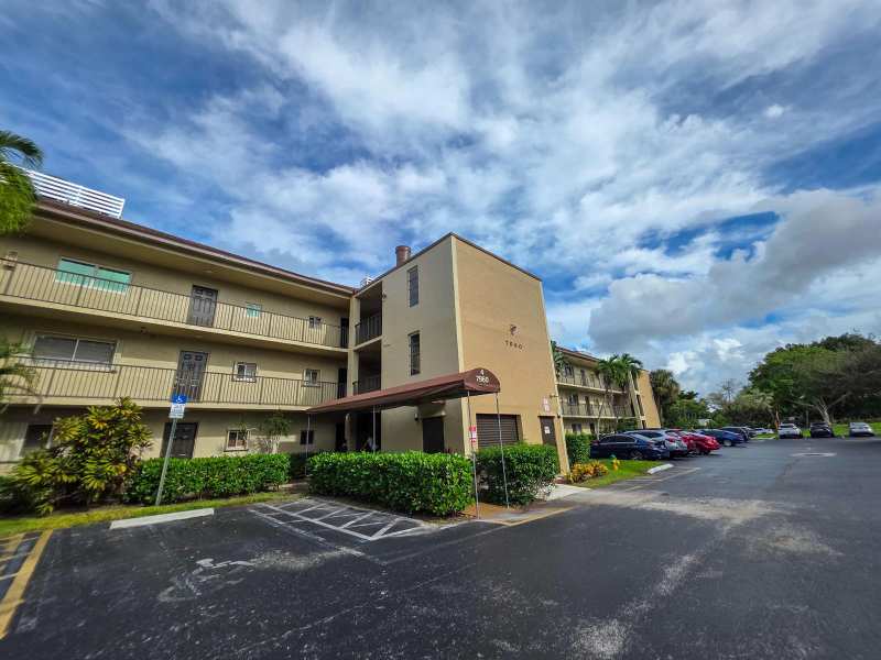 7960 NW 50th Street # 202, Lauderhill FL 33351