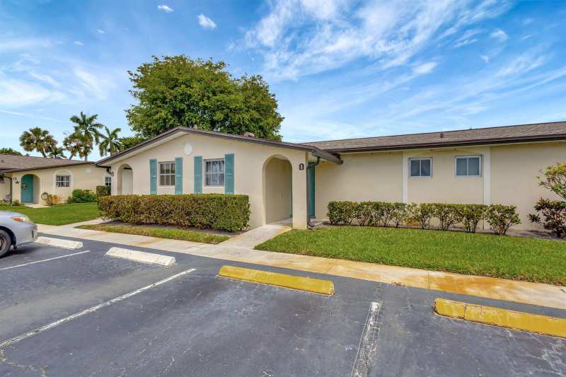 2966 Ashley Dr Drive E # I, West Palm Beach FL 33415