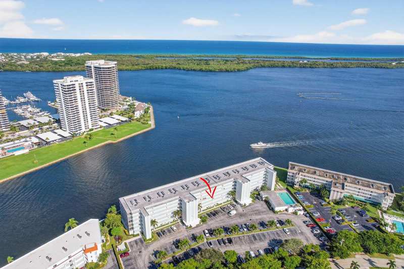 36 Yacht Club Drive # 307, North Palm Beach FL 33408