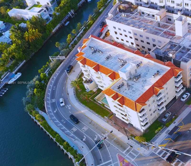 2600 Collins Ave # 206, Miami Beach FL 33140
